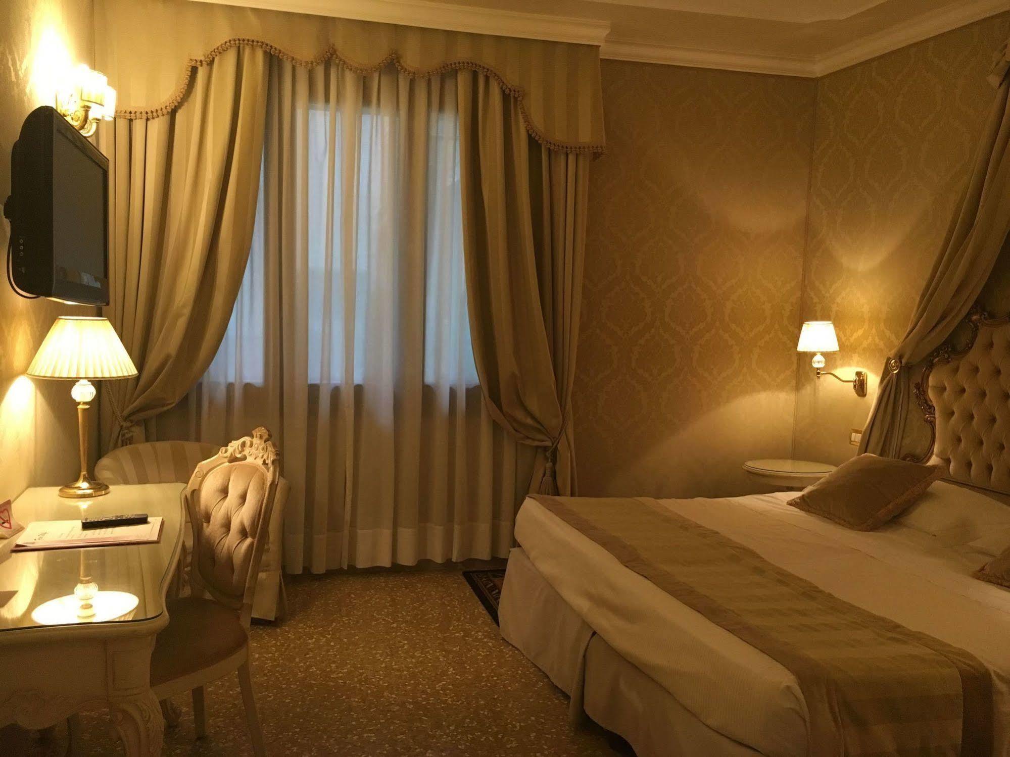 Hotel Al Duca Di Venezia Kültér fotó