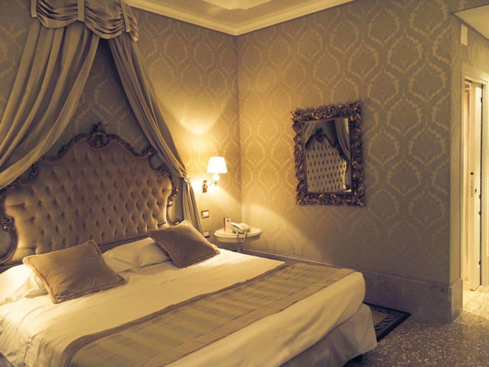 Hotel Al Duca Di Venezia Kültér fotó