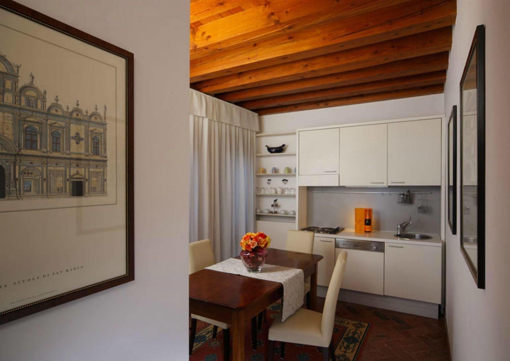Hotel Al Duca Di Venezia Kültér fotó