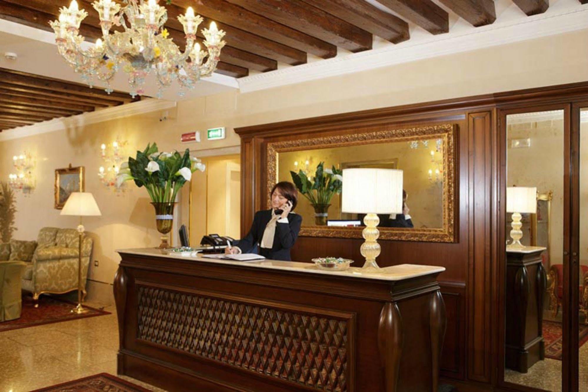 Hotel Al Duca Di Venezia Kültér fotó